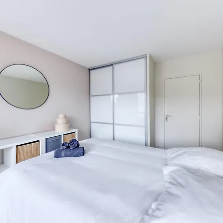 Grand Spacieux - Proche Paris Apartment Sevres